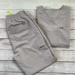 Slate Catarina Scrub Top & High Waisted Jogger Scrub Pants Small